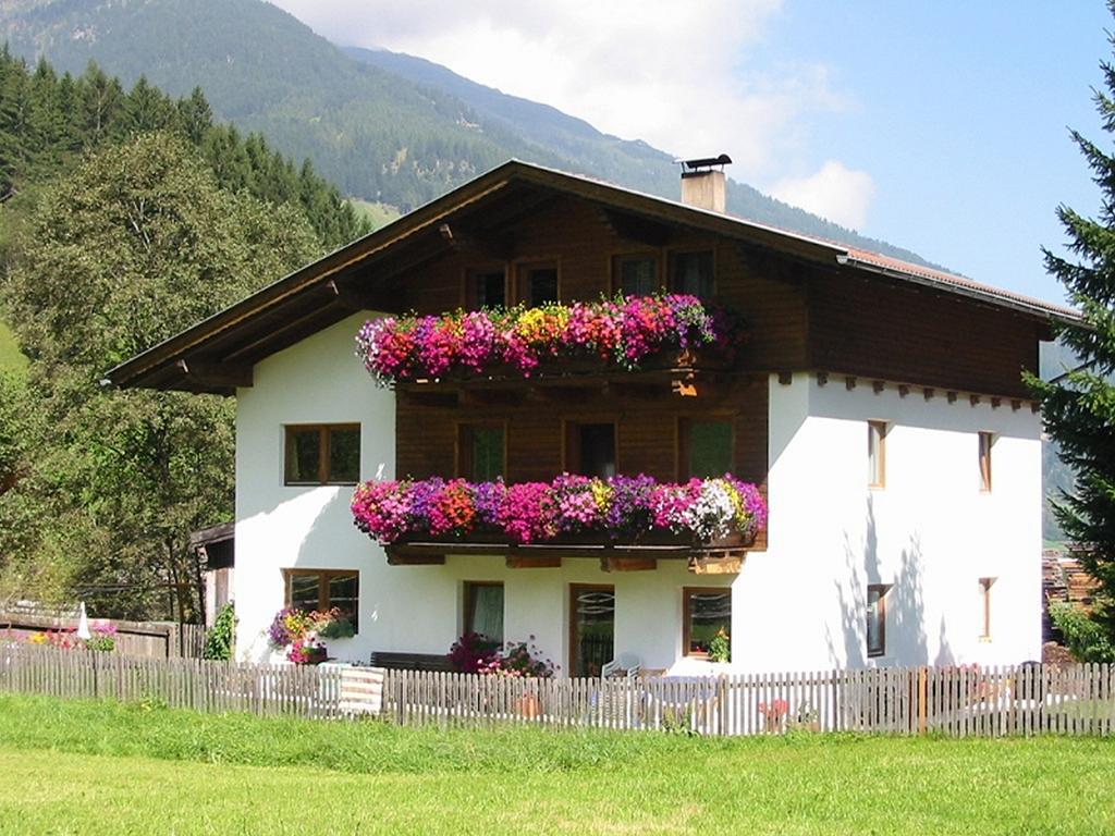 Apartamento Haus Gabi Neustift im Stubaital Exterior foto